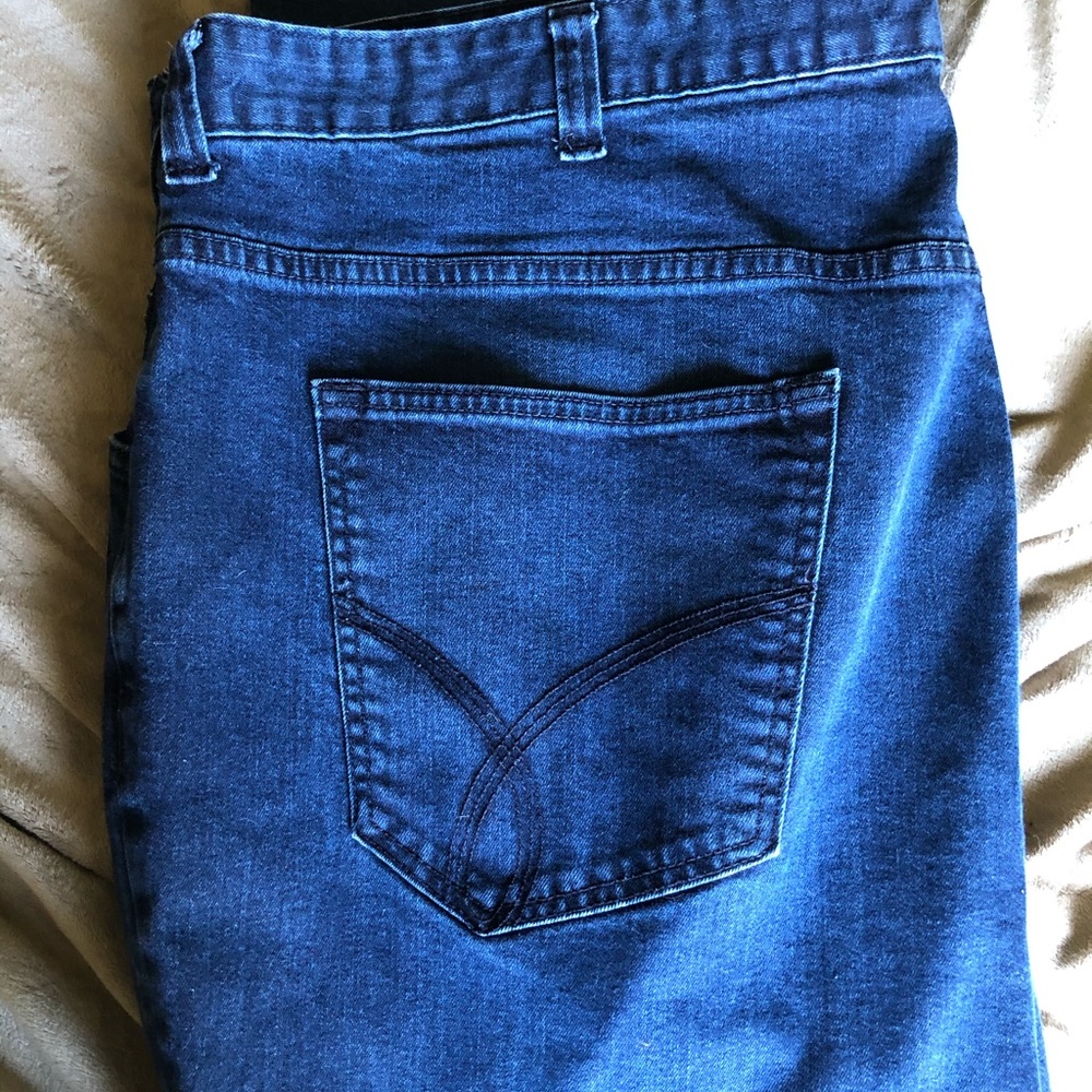 Classic Calvin’s - Picture 6 of 8